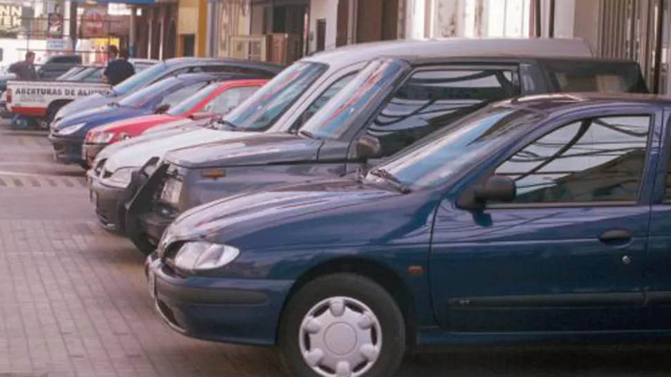 MERCADO. Las demoras en las entregas de 0km potencia la venta de autos usados. LA GACETA