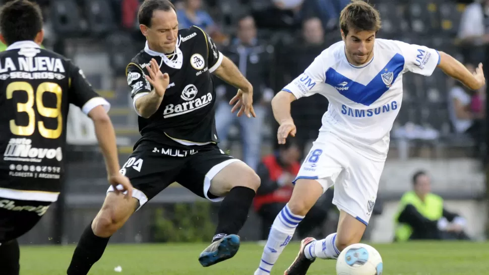 MANO A MANO. All Boy y Vélez no se sacaron ventajas y empataron 1 a 1, por la tercera fecha del Torneo Inicial. DYN