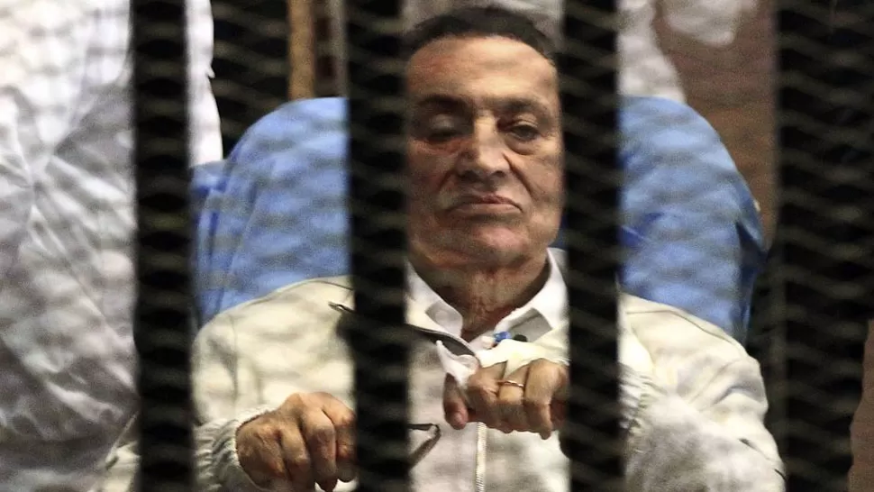 PRESO. Mubarak gobernó Egipto desde 1981 hasta febrero de 2011. FOTO TOMADA DE ABC.ES