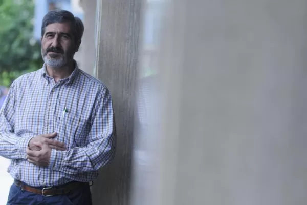 Adiunt se declaró en alerta y movilización por los interinatos