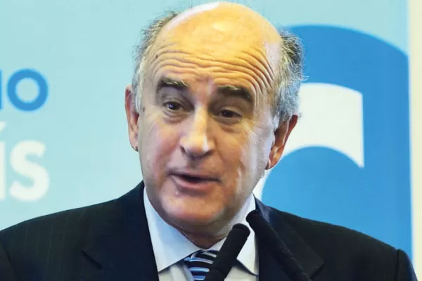 Parrilli acusó a Magnetto de pretender gobernar el país