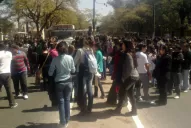 Estudiantes toman la Facultad de Filosofía y Letras en reclamo de mayor seguridad