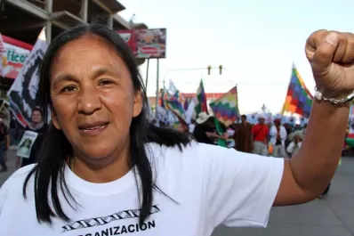 Jujuy: Una multitud repudió las amenazas contra Milagro Sala