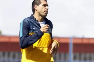 Riquelme está en duda para jugar el domingo ante Vélez