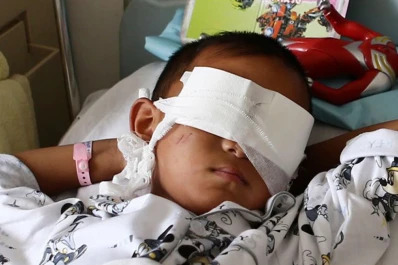 ¿Por qué está todo oscuro?, preguntó el niño chino al que arrancaron los ojos