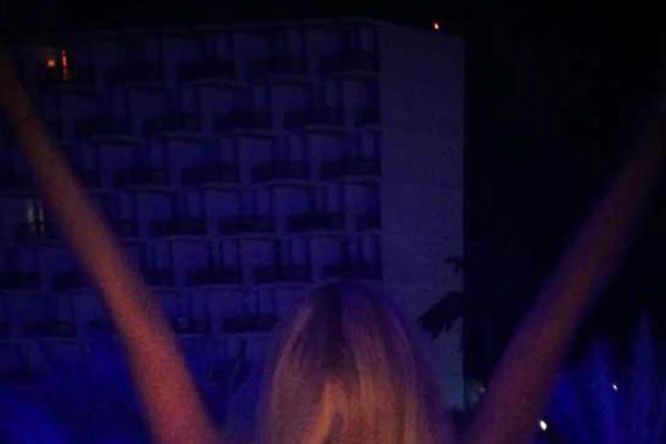Charlotte Caniggia se muestra muy hot en Ibiza
