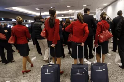 Frenan el desalojo de LAN de Aeroparque