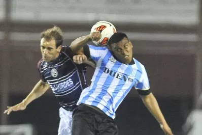 Lanús agudizó la crisis de Racing