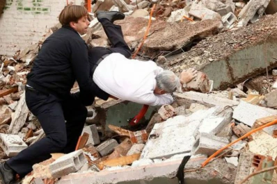 Piñera tropezó, se cayó y sufrió un fuerte golpe