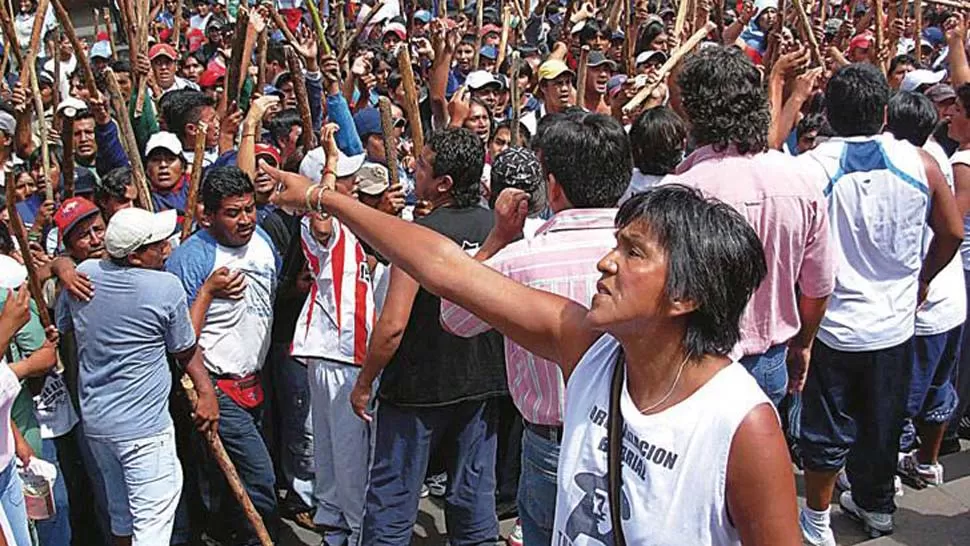 TUPAC AMARU. La organización que lidera Sala moviliza a miles en Jujuy. FOTO ARCHIVO