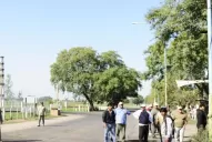 Iban en moto, chocan contra un colectivo y mueren en el acto