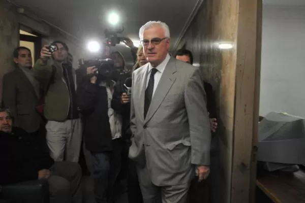Procesan a un ex juez federal por su desempeño en la dictadura