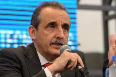 Moreno recurrió a la Corte Suprema para multar a consultoras privadas