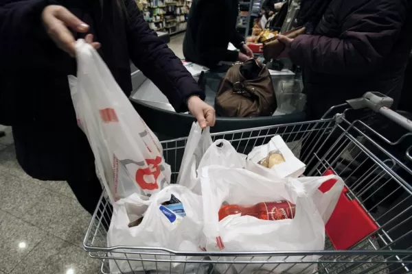 Proponen que el empleado de comercio no trabaje el domingo