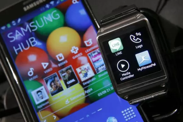 Samsung también se adelanta a Apple y lanza Galaxy Gear, su reloj inteligente
