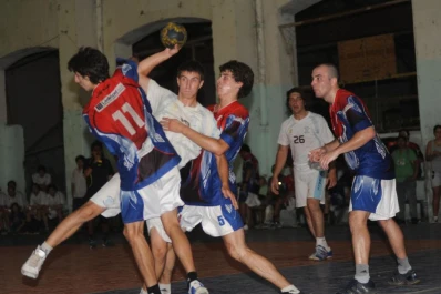 Con cinco partidos se inicia el Nacional de Clubes