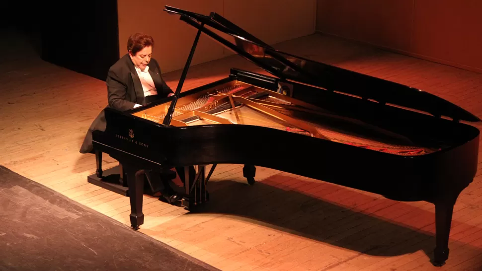 SOLO CON EL PIANO. Así tocó Bruno Gelber en el San Martín. Fue un recital extenso y de altísimo nivel. GENTILEZA ENTE DE CULTURA DE TUCUMÁN