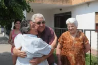 Ángel viajará a la Costa en un auto  nuevito