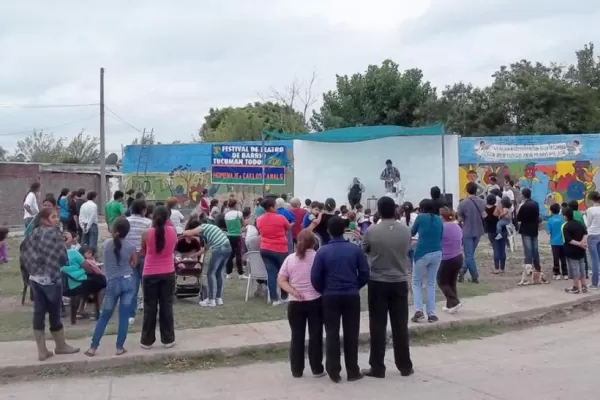 Tres días de teatro en los barrios      con murgas, obras, talleres y música