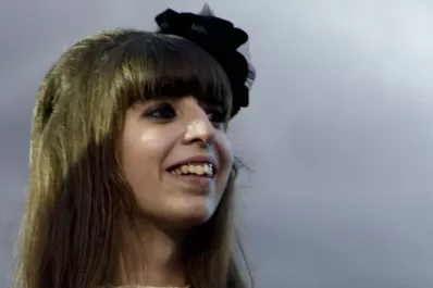 Florencia Kirchner y Aníbal Fernández irán al recital del Indio Solari