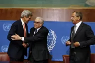 EE.UU. y Rusia acuerdan llamar a una cumbre de paz