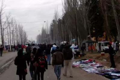 Los fieles del Indio están listos para armar la misa ricotera