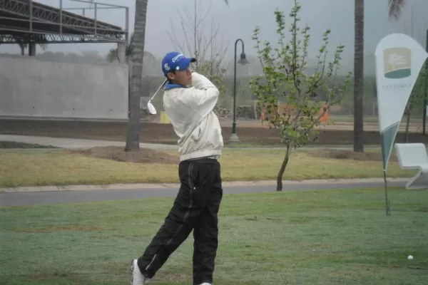 Con buen juego, Contini lidera el Abierto amateur