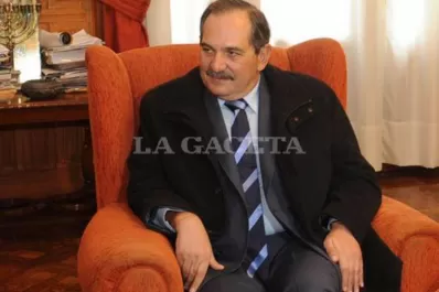 Alperovich designó a dos nuevos jueces, uno penal y otro civil