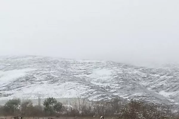 Persiste la nieve en las cumbres que rodean a Tafí del Valle