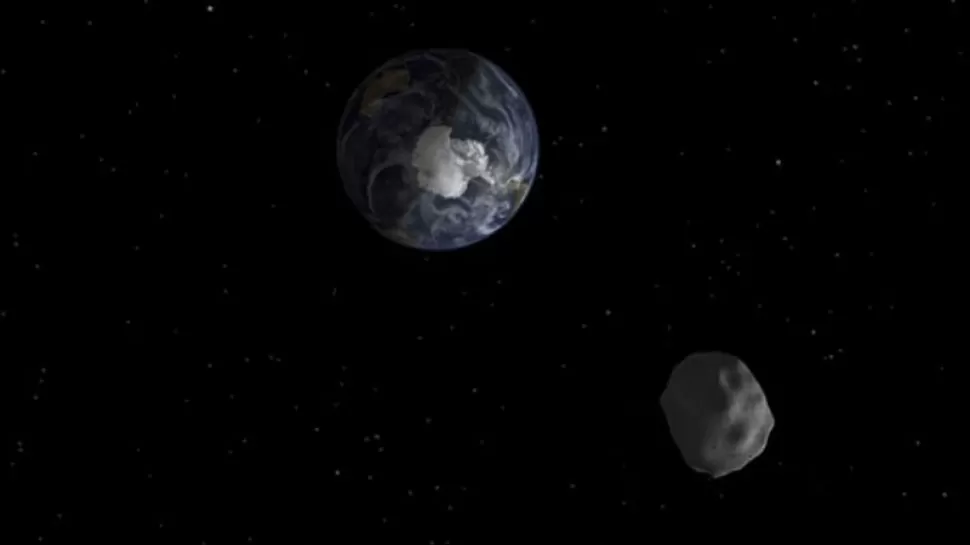 ANUNCIO. NASA confirmó que el asteroide pasará esta noche entre la Tierra y la Luna. FOTO TOMADA DE INFOBAE.COM