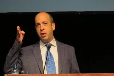 A los jueces les corresponde oponer el Derecho al poder