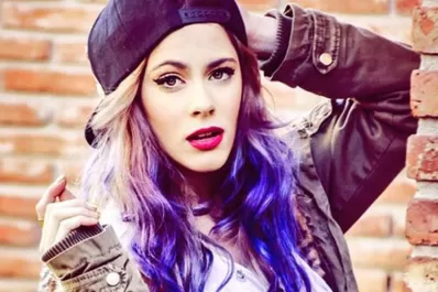 Más Violetta que nunca: El osado cambio de look de Martina Stoessel