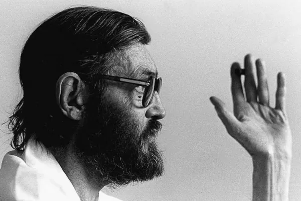 Un Cortázar que se divierte cuando habla de literatura