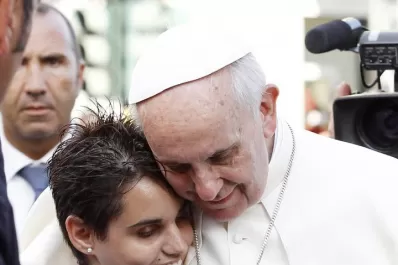 Francisco criticó el sistema económico y compartió la dura historia de su familia