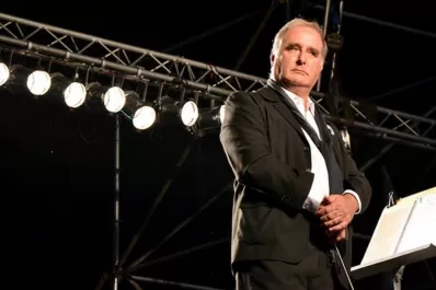 Anacrusa siempre seduce con sus singulares arreglos