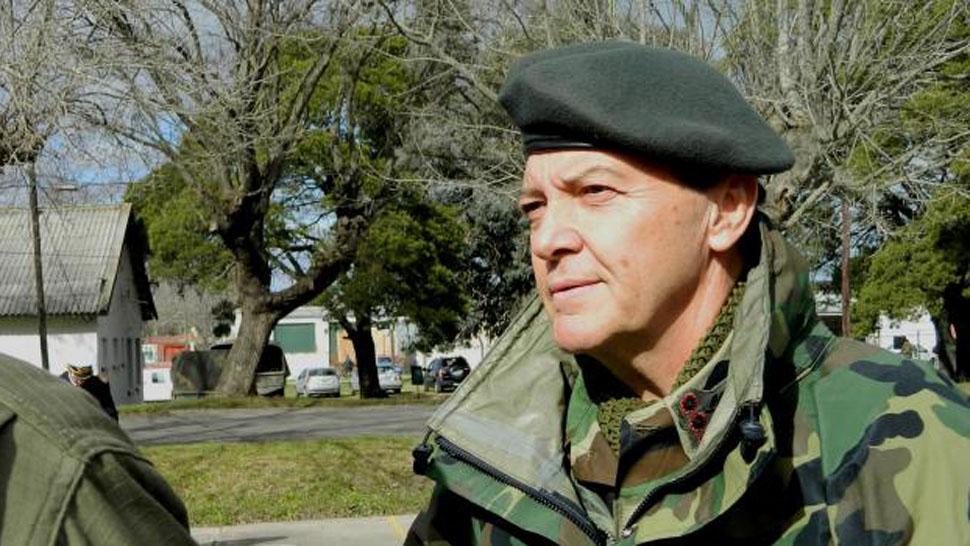 CUESTIONADO. El nuevo jefe del Ejército fue denunciado por la oposición. TELAM
