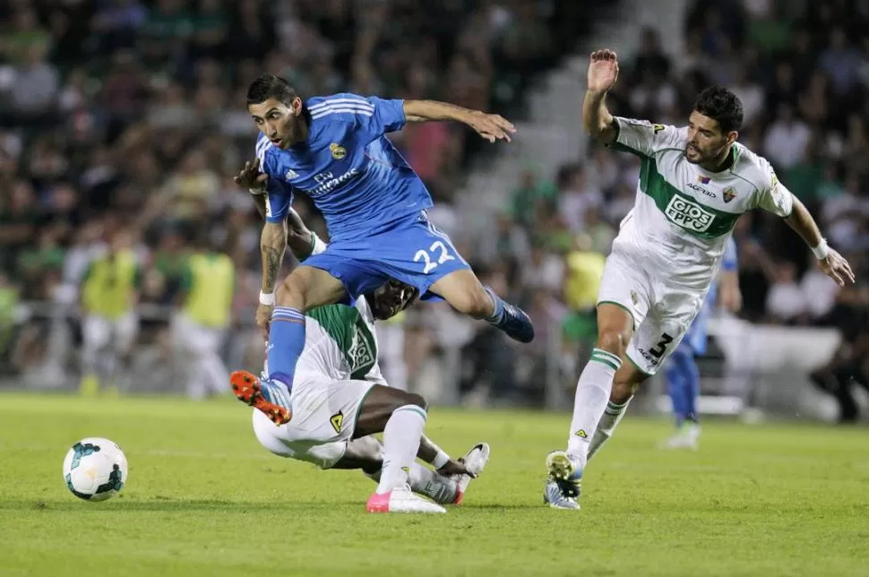 APORTÓ LO SUYO. Di María fue titular y celebró los goles de Cristiano. 