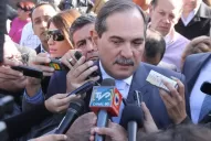 Alperovich a la mujer policía detenida: Ya que amenazó con hablar, que lo haga