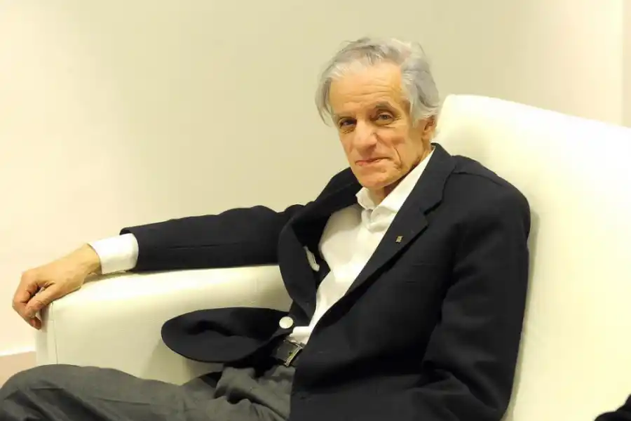 EN LA GACETA. Juan José Sebreli. 