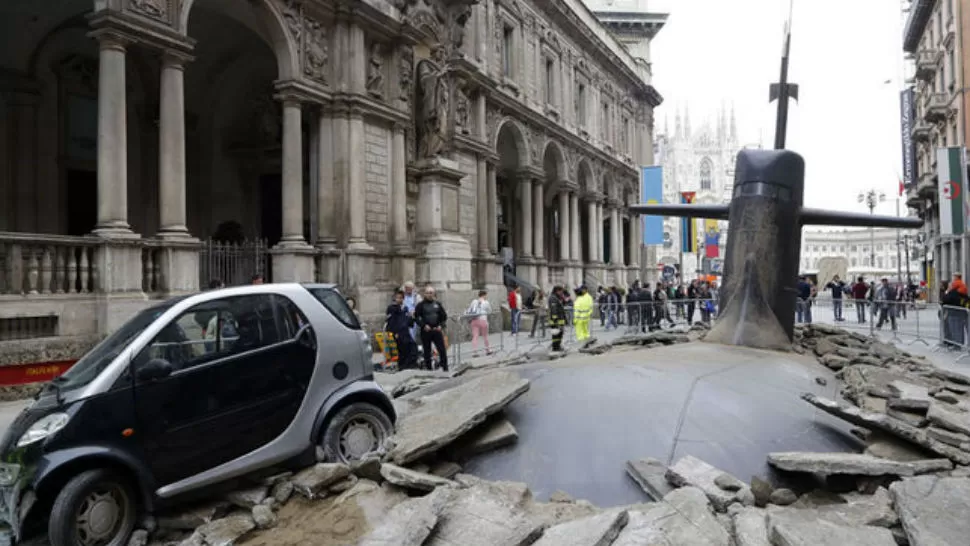 ESCENA. Se trataba de una publicidad en la vía pública hecha por una empresa de seguros. FOTO TOMADA DE PUBLIMETRO.CL