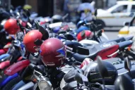 Si estacionás en lugares prohibidos, tu moto puede ser una de las 30 que secuestran por día