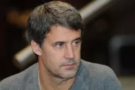 Prat Gay: El Gobierno se compromete a grandes pagos para conseguir dólares frescos”‘