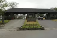 Ladrones acribillan al sereno de un country de San Pablo