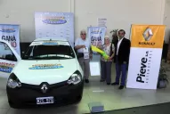 Ángel y Felisa celebrarán sus 45 años de casados con el Clío Mío de LA GACETA