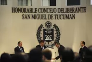 Sin Alperovich y junto a Amaya, Cano reasumió como presidente