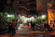 Ladrones encañonaron a dos mujeres dentro de un edificio de barrio Norte