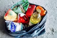 Pronóstico para mañana: habrá sol, pero una lluvia de 350.000 bolsones inundará la capital