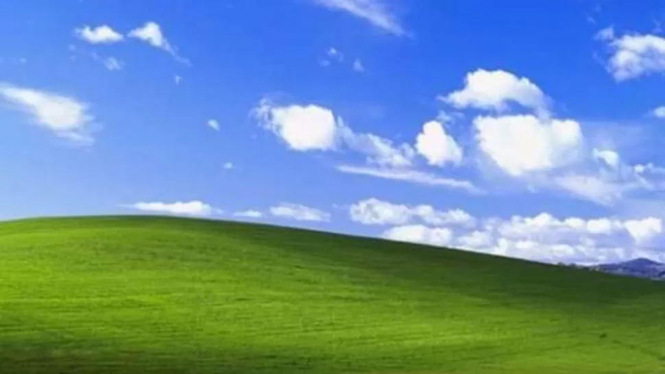 IMAGEN CONOCIDA. La pradera y el cielo azul son un símbolo del sistema operativo.