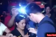 Una mujer le robó a un niño el autógrafo de Messi