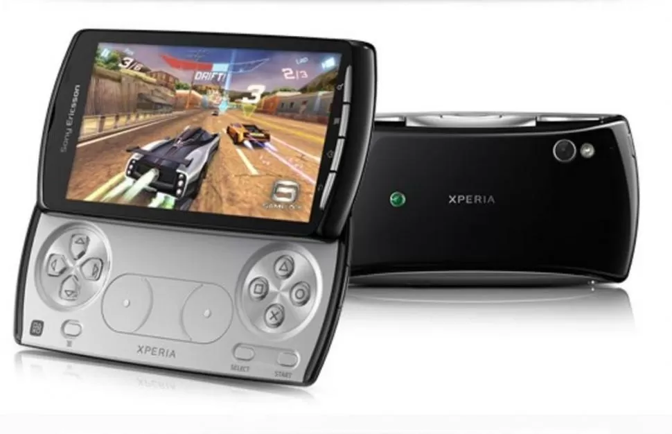 DIVERSIÓN. El celular Sony Xperia Play está pensado para los juegos. 